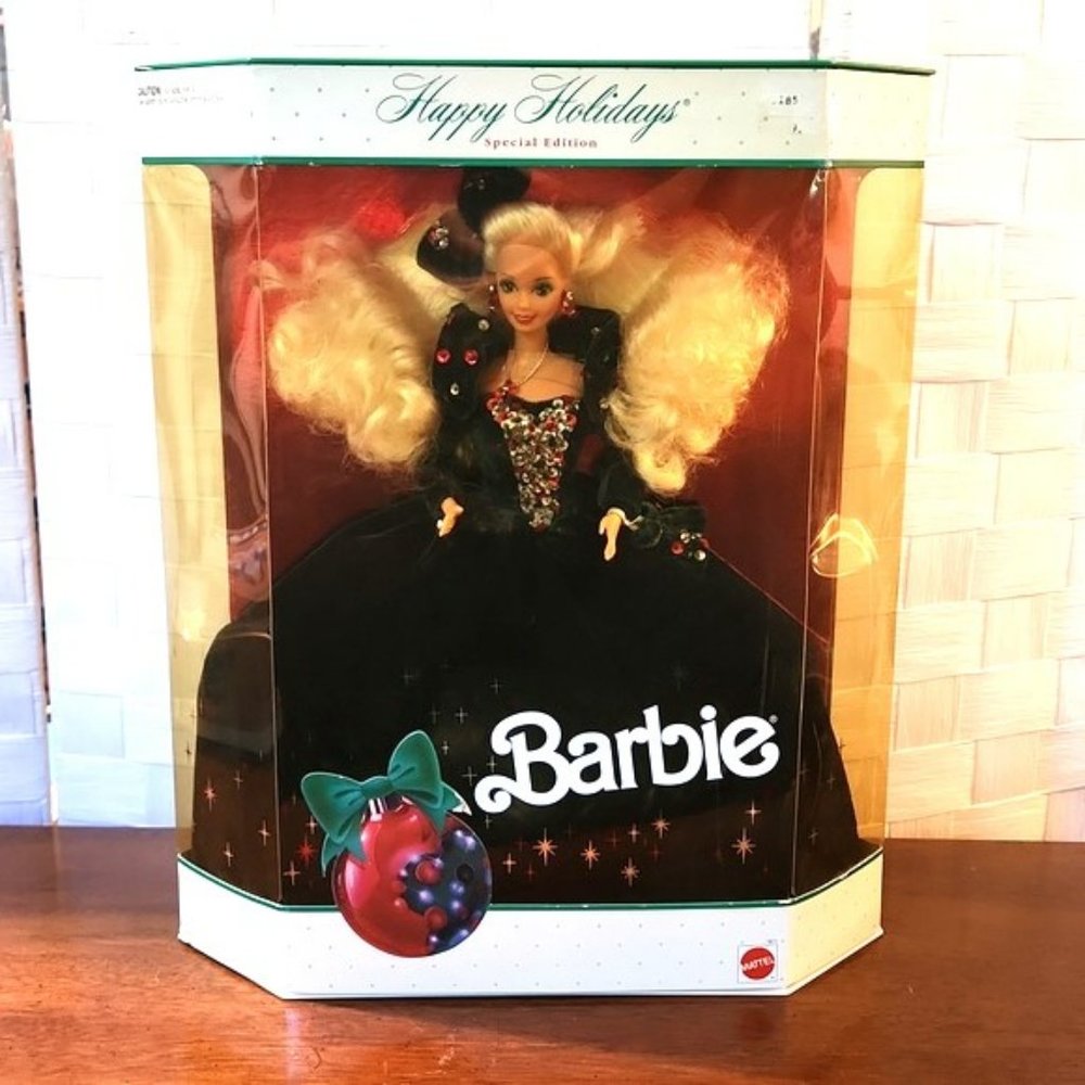 BARBIE - 1991 Happy Holidays Special Edition Barbie In Original Box - NRFB